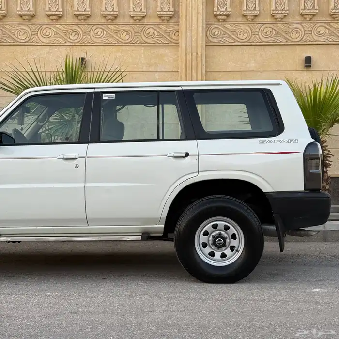 نيسان باترول 2009 GLوكالة 11