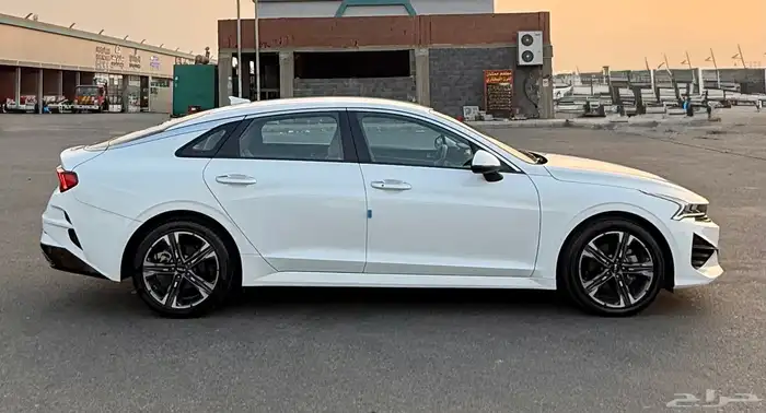 كيا K5 ( بنزين ) 2022 فل كامل بدون بانوراما 7