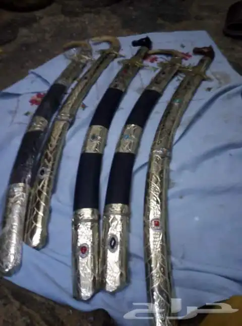 هدايا زواج ترقية تقاعد تكريم فروة بشت شتوي 25