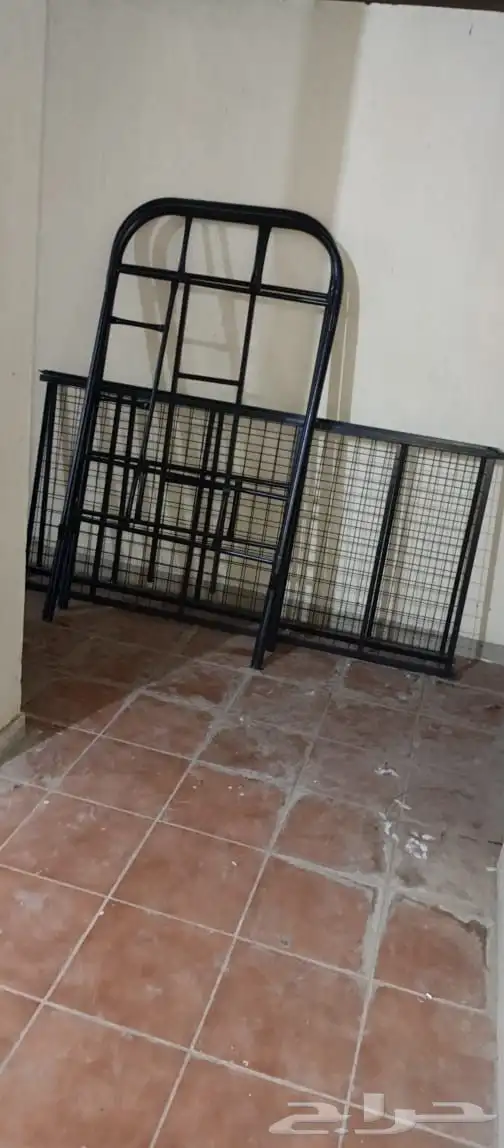 سرير حديد 0