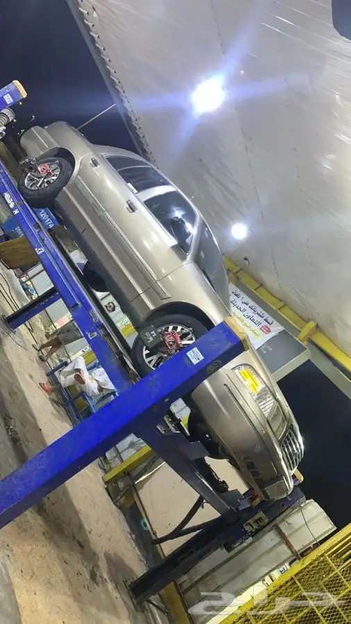 فورد فكتوريا 4