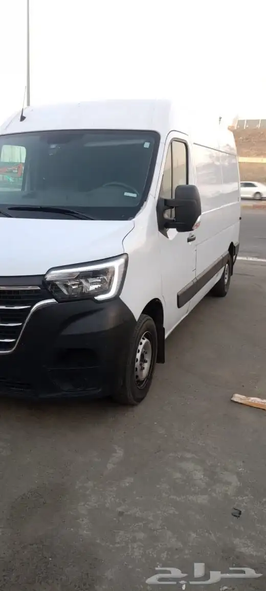 سيارة فان بضاعة نوع رينو ديزيل للايجار السنوي 2