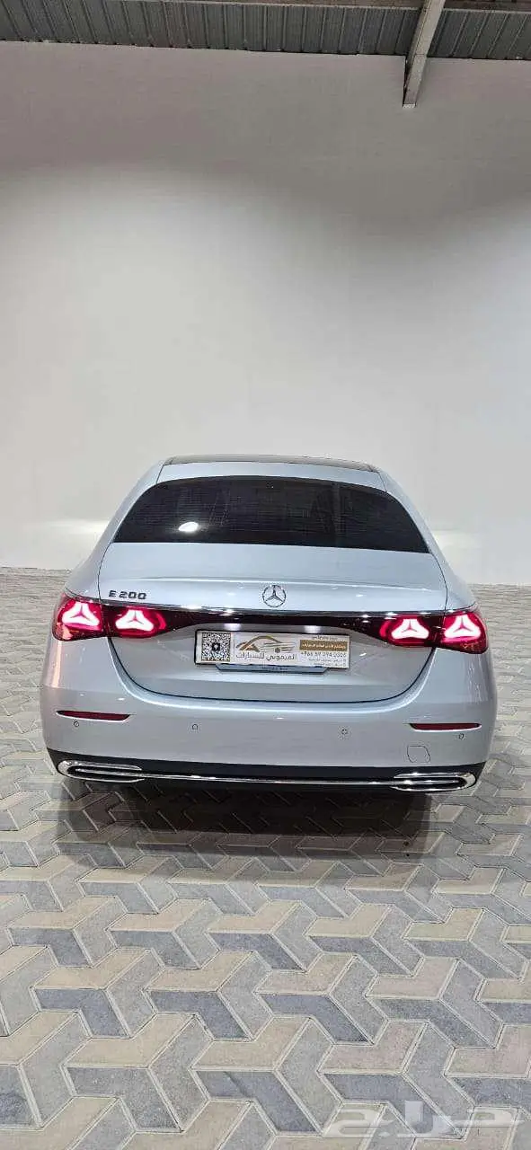 مرسيدس E200 2025 3