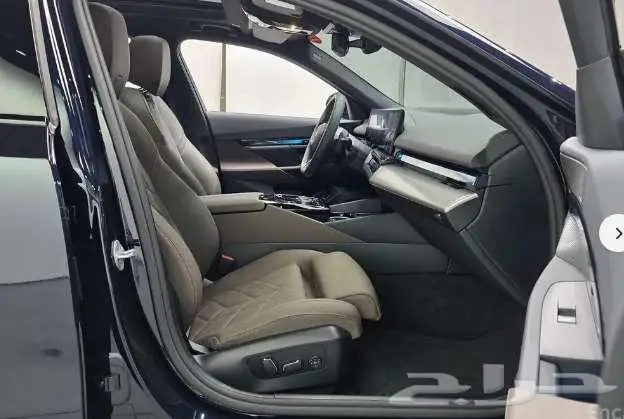 بي ام دبليو 520i M موديل2025 الميموني للاستيراد من كوريا 7