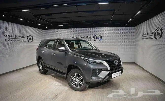 تويوتا فورتشنر بفئات متعددة موديل 2025 1