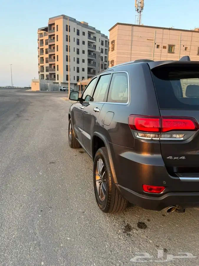 جيب جراند شروكي ليمتد 2