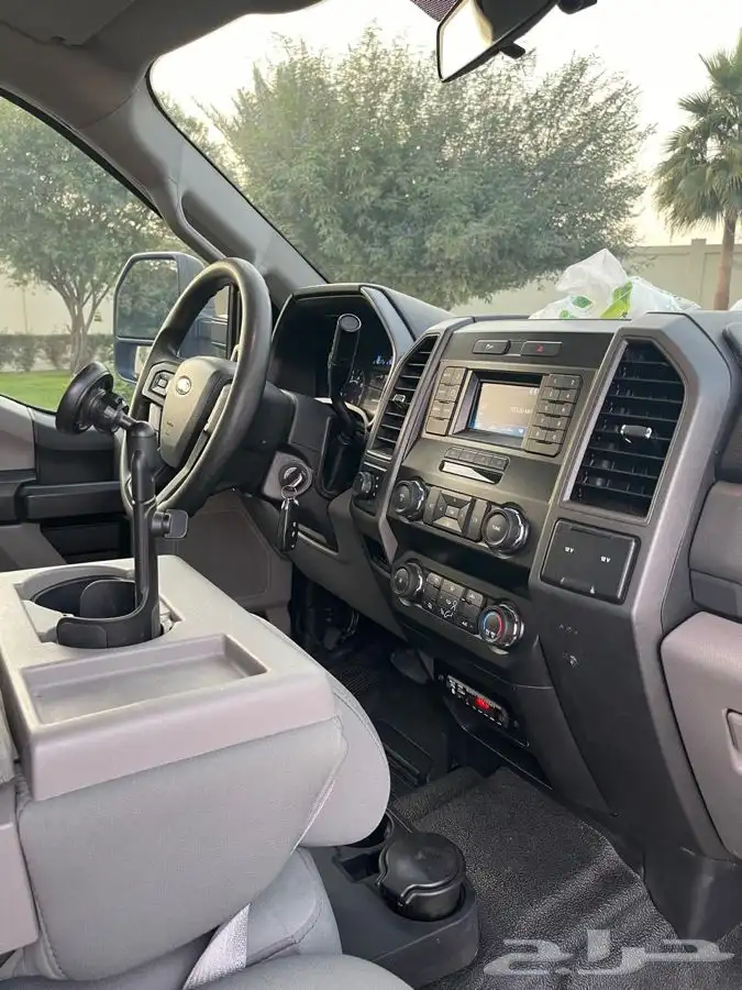 فورد f350 غمارتين مجهزه وعداد قليل مديل 2019 17