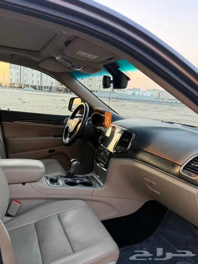 جيب جراند شروكي ليمتد 8