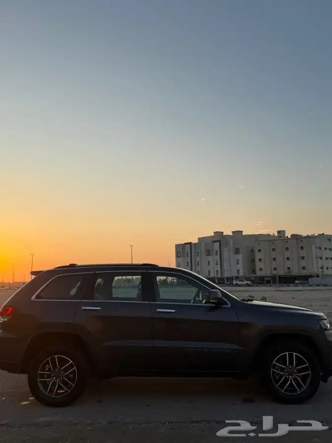 جيب جراند شروكي ليمتد 4