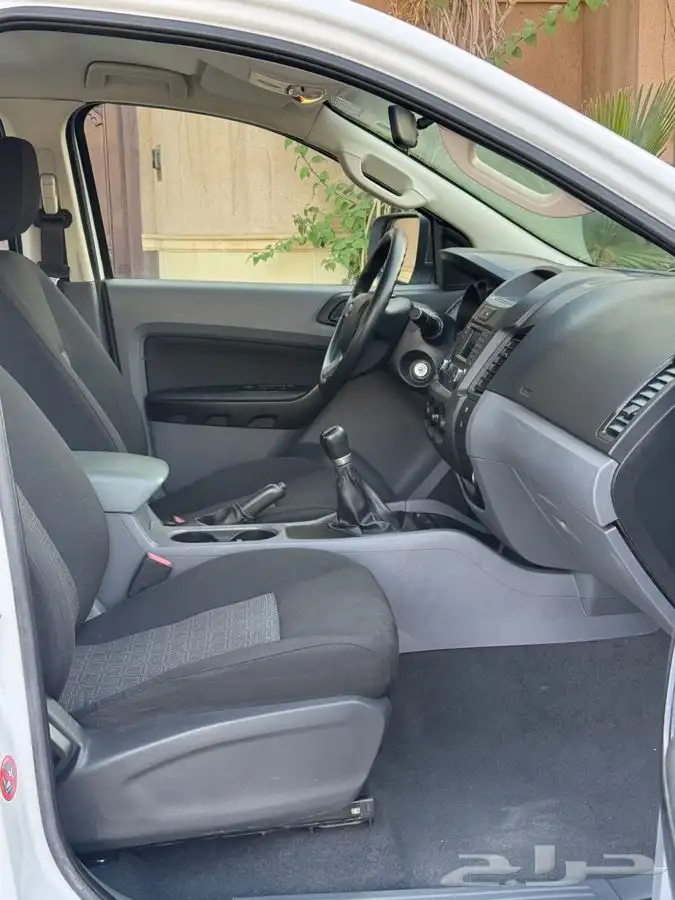 فورد رنجر 2019مخزن وشبه جديد 13