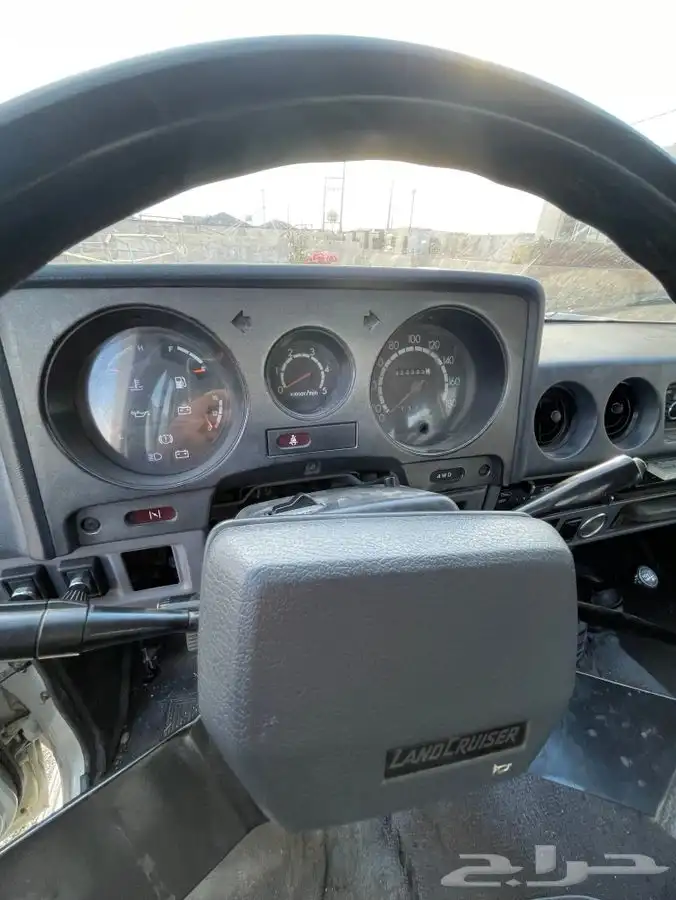 لاندكروزر صالون 10