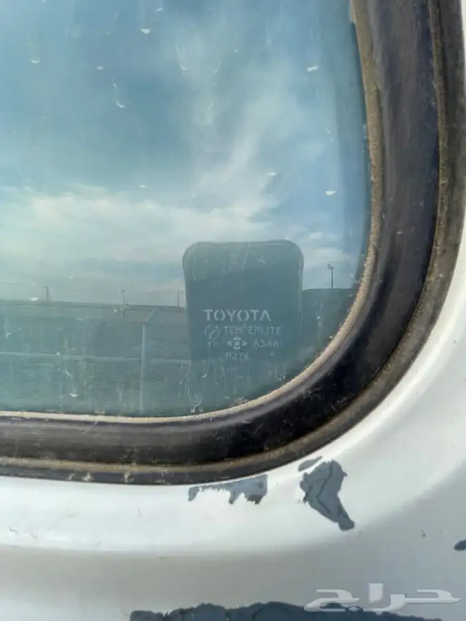 لاندكروزر صالون 13