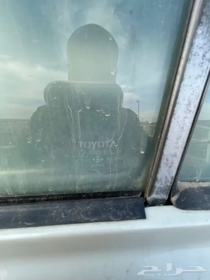 لاندكروزر صالون 12