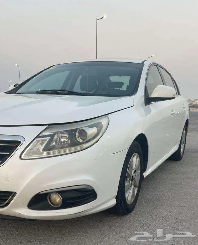 رينو سافران الموديل 2014 1