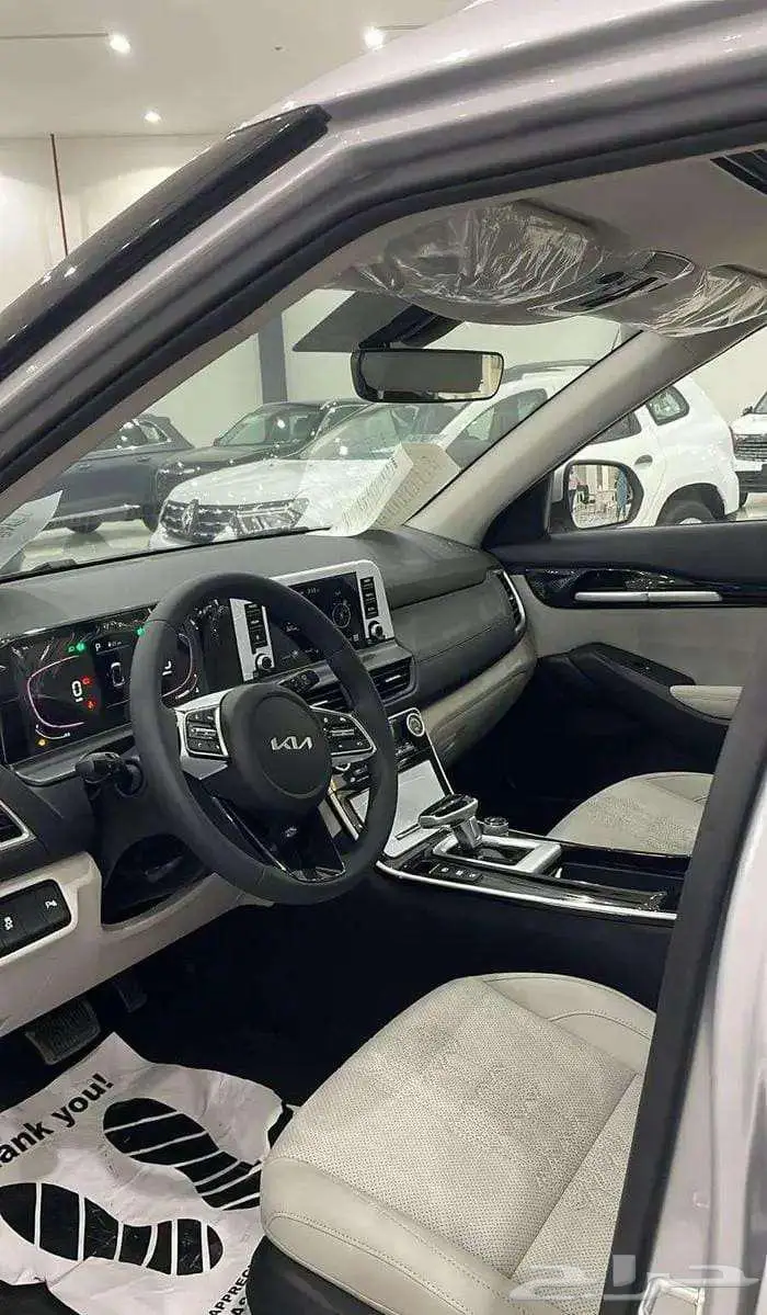 كيا سيلتوس نص فل بانورما 2025 بنظام الايجار المنتهي بالتمليك 15
