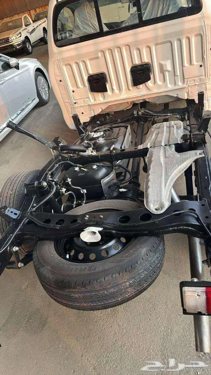 تويوتا هايلكس غماره ديزل بدون صندوق ماكينه 2.4 موديل 2025 8