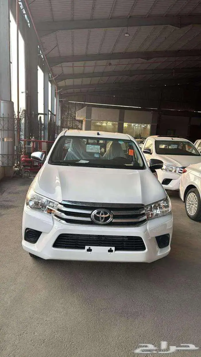 تويوتا هايلكس غماره ديزل بدون صندوق ماكينه 2.4 موديل 2025 1