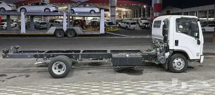 ايسوزو دينا 6 طن 6.10 موديل 2024 كاش او اقساط 4