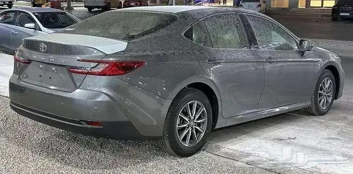 تويوتا كامري Eستاندر بنزين 2025 سعودي مبيعات البنوك 11