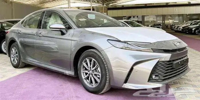 تويوتا كامري ستاندر بنزين موديل 2025 كاش او اقساط 9