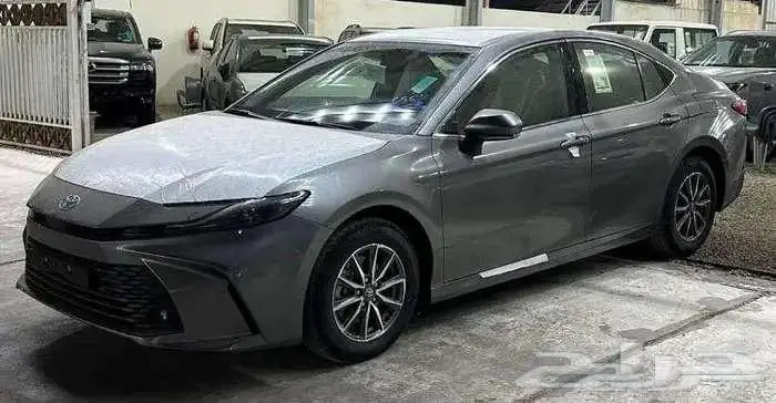 تويوتا كامري Eستاندر بنزين 2025 سعودي مبيعات البنوك 7