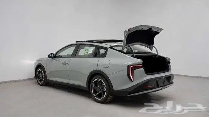 كيا k4 نص فل 2026 8