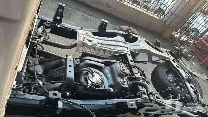 تويوتا هايلكس غماره ديزل بدون صندوق ماكينه 2.4 موديل 2025 4