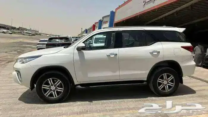 تويوتا فورشنر VX 2019 بنزين دبل 6 سلندر 2