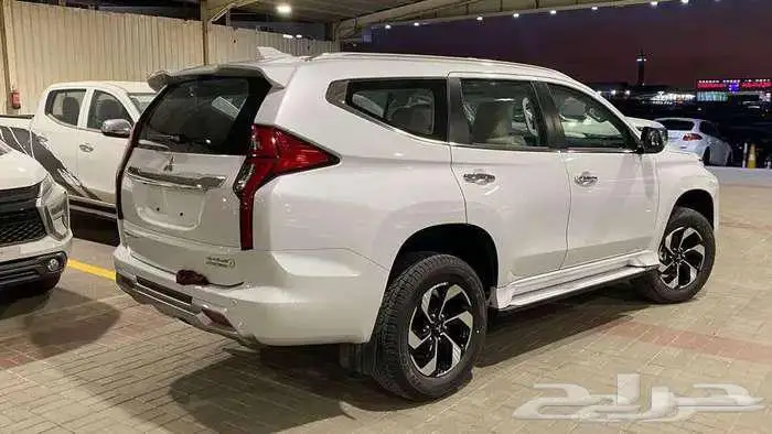 ميتسيوبشي مونتيرو نص فل 2025 2