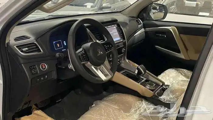 ميتسيوبشي مونتيرو نص فل 2025 10