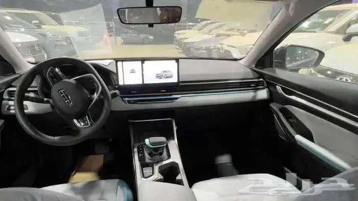 جيلي امجراند 2025 فل كامل بأقل الاسعار للكاش والتمويل 5