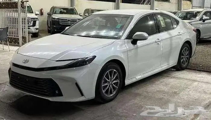 تويوتا كامري Eستاندر بنزين 2025 سعودي مبيعات البنوك 1