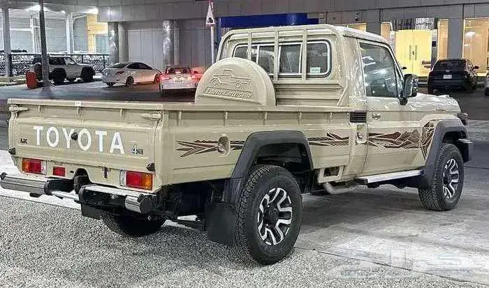 تويوتا شاص رفرف فل كامل ديزل 2025 3