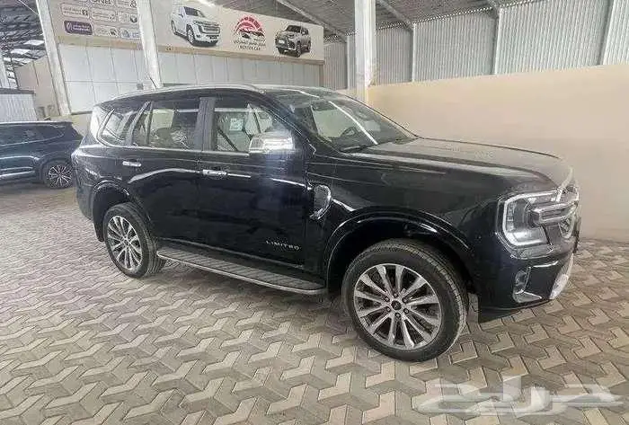 فورد ايفرست ليمتد فل موديل 2024 بطاقه جمركيه 4