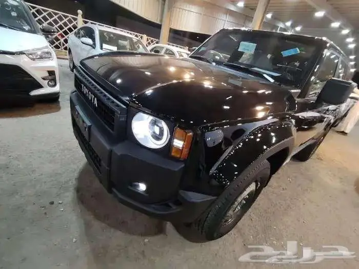 برادو TX موديل 2025 بنزين حبه فقط لون اسود 2