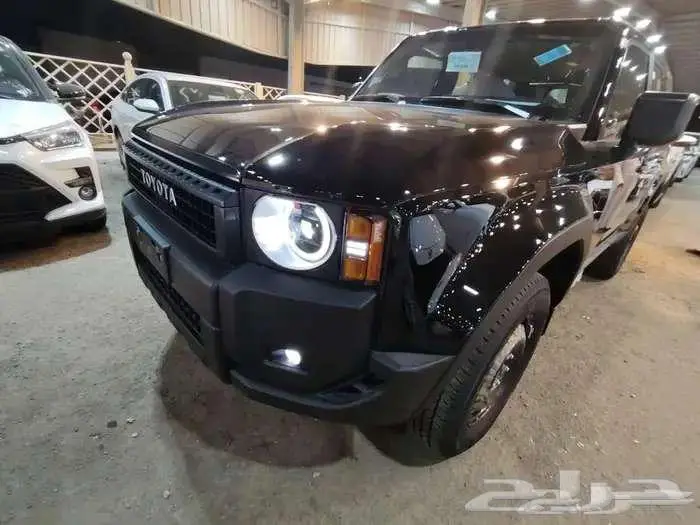 برادو TX موديل 2025 بنزين حبه فقط لون اسود 4