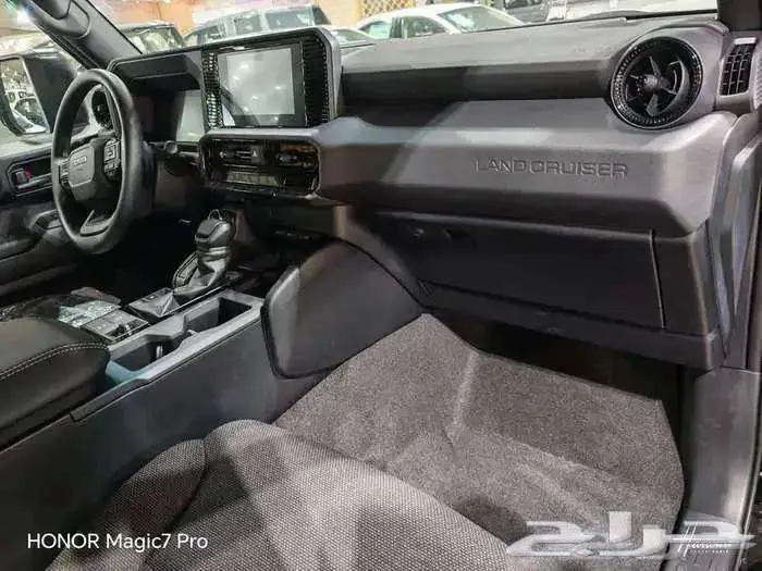 برادو TX موديل 2025 بنزين حبه فقط لون اسود 30