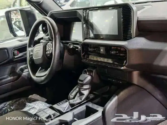 برادو TX موديل 2025 بنزين حبه فقط لون اسود 32