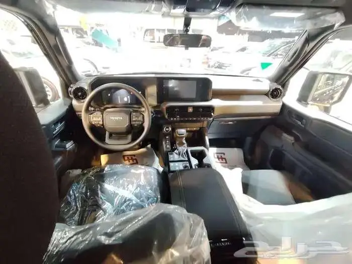 برادو TX موديل 2025 بنزين حبه فقط لون اسود 50