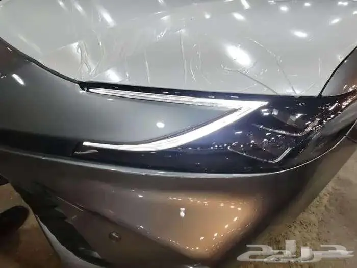 كامري LE موديل 2025 بنزين حبه فقط لون تيتانيوم 15