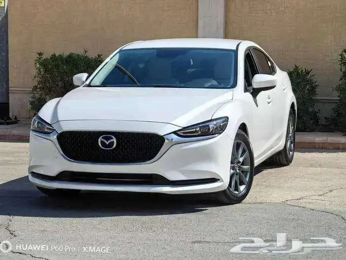 مازاد 6 مستعملة موديل 2023 بنزين حبه فقط لون ابيض 2