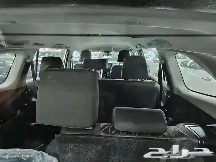 اينوفا موديل 2024 بنزين حبه فقط لون ابيض لؤلؤي 27