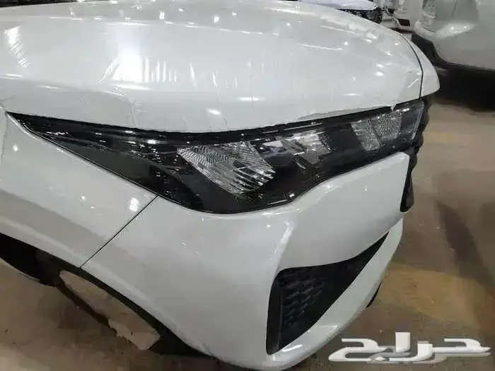 اينوفا موديل 2024 بنزين حبه فقط لون ابيض لؤلؤي 15