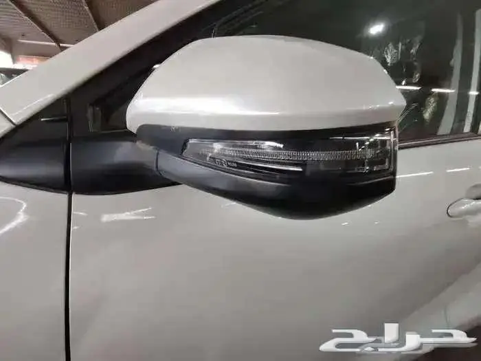 اينوفا موديل 2024 بنزين حبه فقط لون ابيض لؤلؤي 12