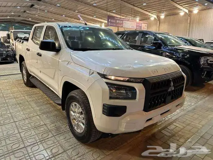 ميتسوبيشي L200 غمارتين دبل ديزل قير عادي 2024 كاش وتقسيط 0