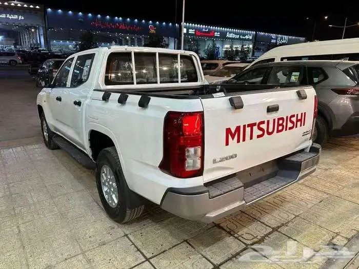 ميتسوبيشي L200 غمارتين دبل ديزل قير عادي 2024 كاش وتقسيط 8