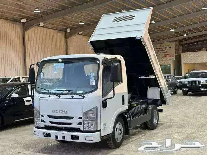 ايسوزو 2025 قلاب 3 طن ديزل كاش وتقسيط 1