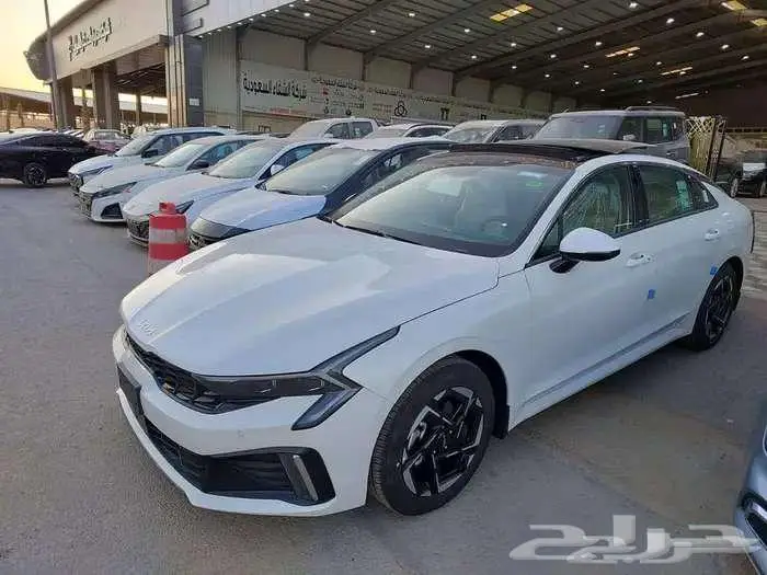 كيا K5 GLS بانوراما 15