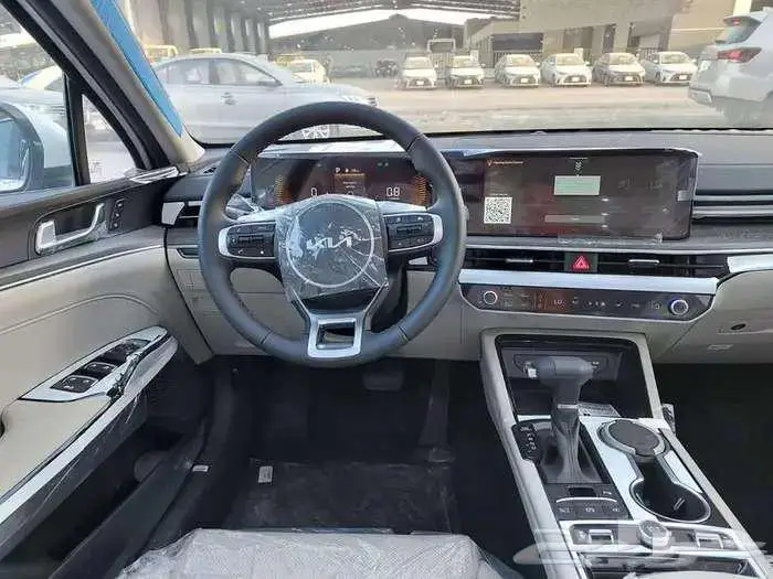كيا K5 GLS بانوراما 16