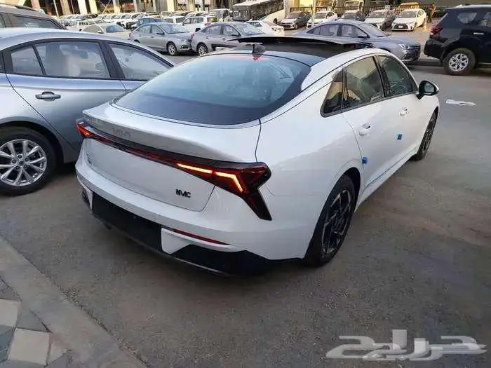 كيا K5 GLS بانوراما 14